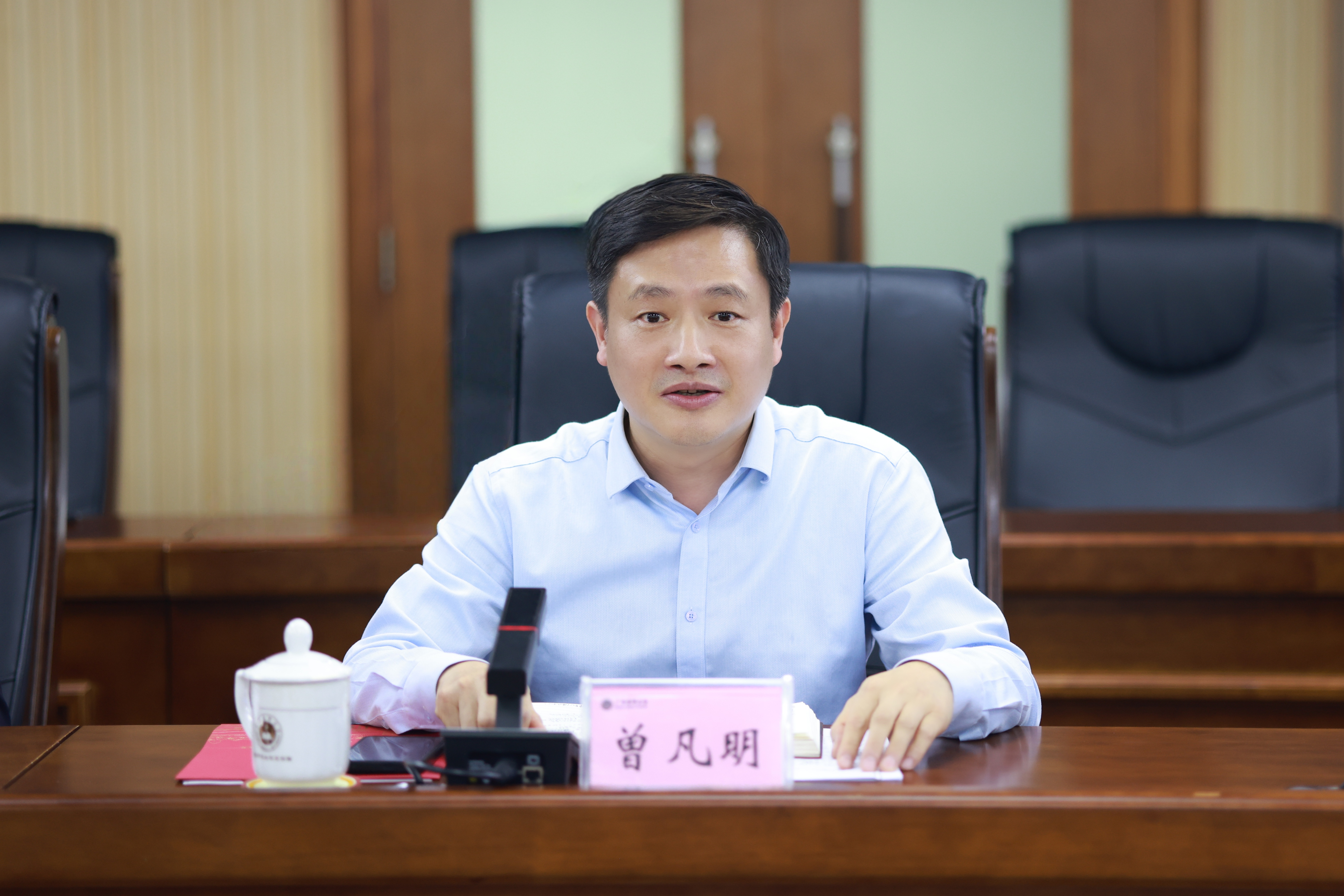 曾凡明.jpg
